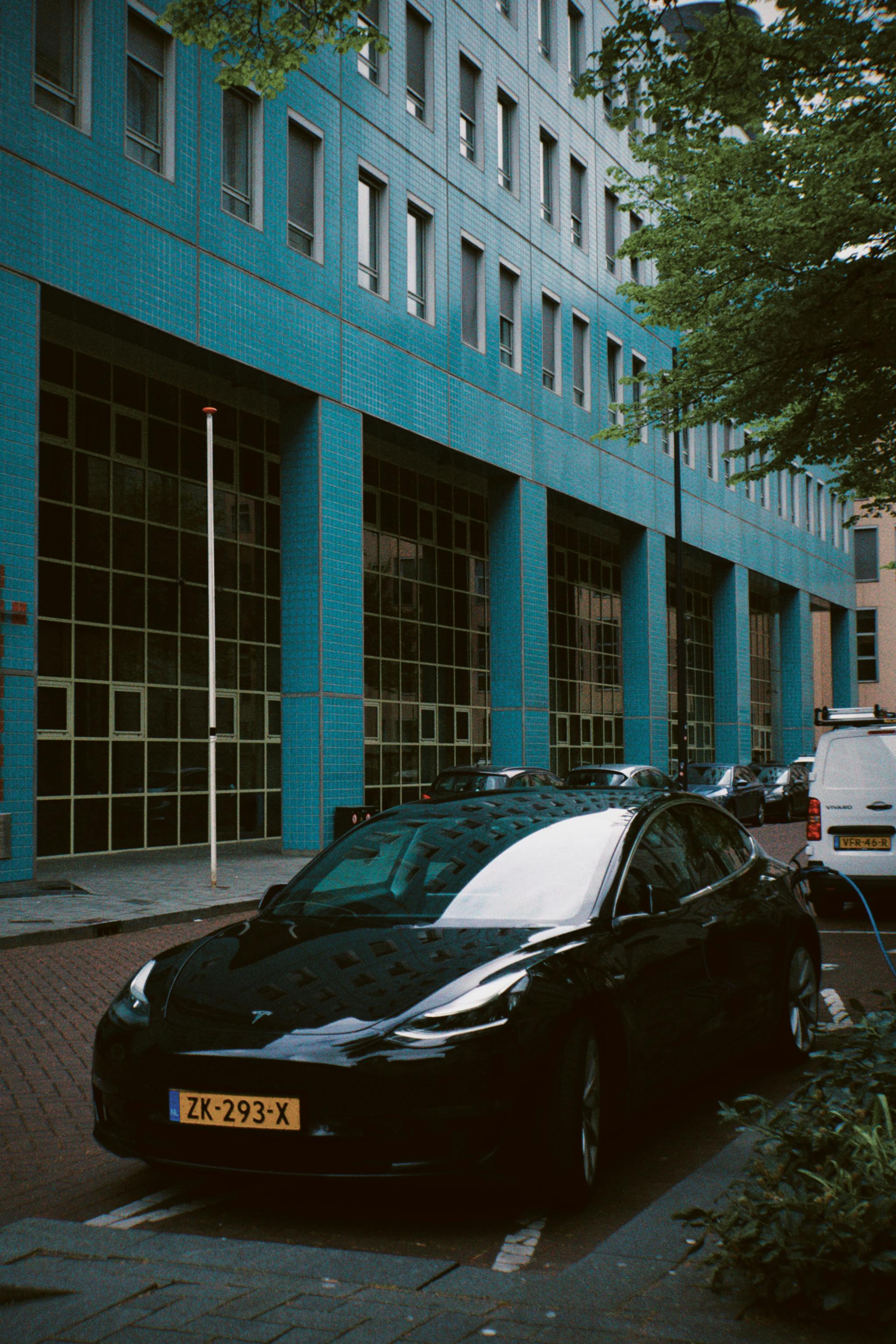 Model 3 Standard RWD